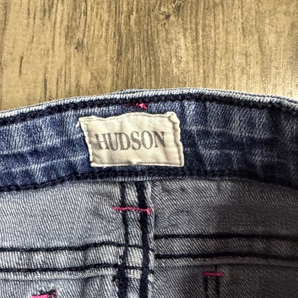 Hudson Jeans Blue Pinstripe Kids Shorts - Picture 2 of 4